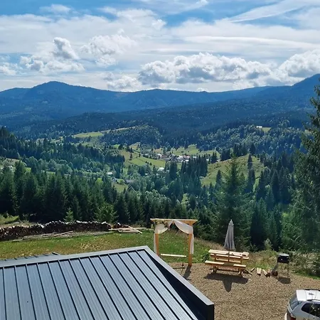 Tinutul Lupilor Lodge Colibita
